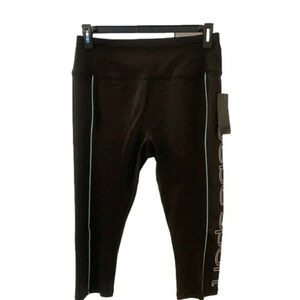 BEBE Sport leggings brand new 1X 30inc long mini pocket in front Aruba B…